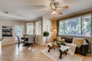 Photo #3: 6282316 Listing