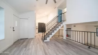 Photo #3: 6282382 Listing