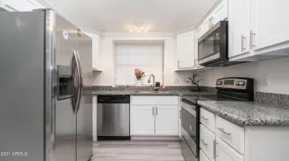 Photo #5: 6282382 Listing