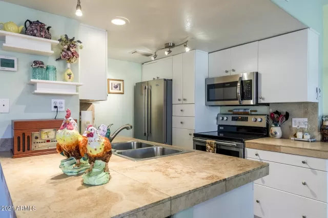 MLS: 6282490 Condo For Sale