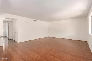 Photo #6: 6282646 Listing