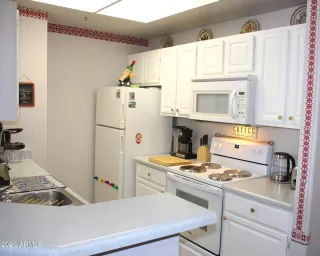 Photo #2: 6283029 Listing