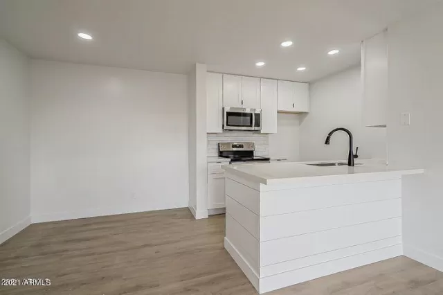 MLS: 6283212 Condo For Sale