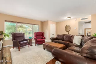 Photo #4: 6283356 Listing