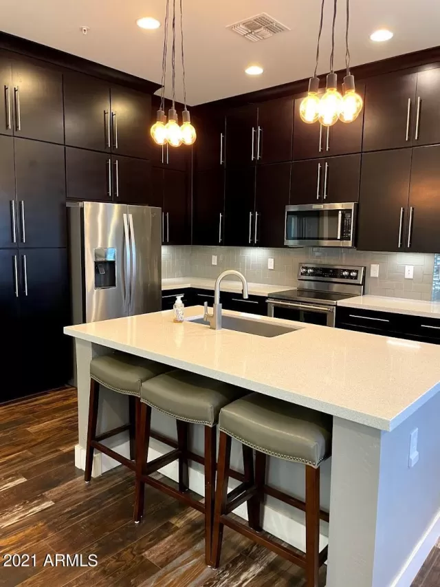 MLS: 6283434 Condo For Sale