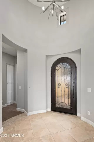 Photo #5: 6283789 Listing