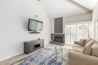 Photo #3: 6283857 Listing