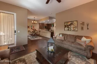 Photo #2: 6284028 Listing 