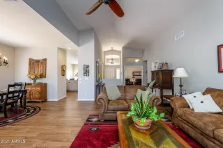 Photo #5: 6284255 Listing