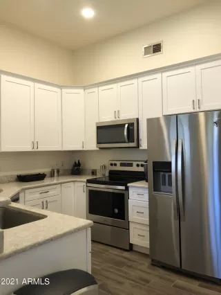 Photo #5: 6284291 Listing