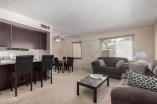 Photo #4: 6284307 Listing 