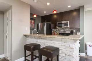 Photo #4: 6284544 Listing