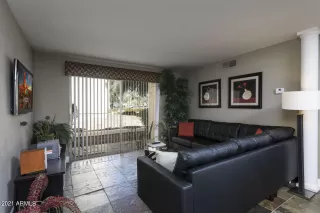 Photo #5: 6284544 Listing