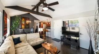 Photo #4: 6284568 Listing