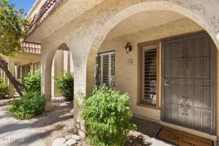 Photo #2: 6284629 Listing