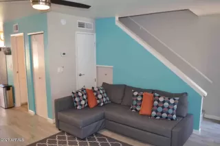 Photo #3: 6284935 Listing