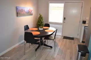 Photo #4: 6284935 Listing