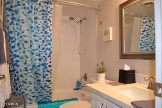 Photo #6: 6284935 Listing