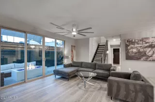 Photo #4: 6284940 Listing