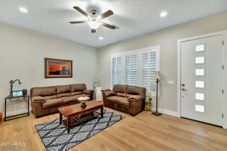 Photo #2: 6285097 Listing 