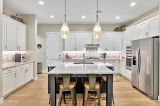 Photo #4: 6285097 Listing 