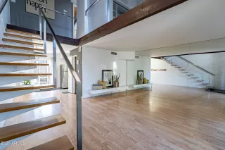 Photo #6: 6285120 Listing