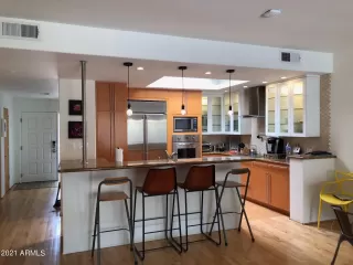 Photo #4: 6285284 Listing