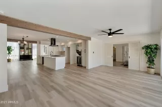 Photo #2: 6285691 Listing