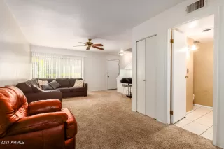 Photo #6: 6285793 Listing