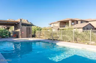 Photo #2: 6285833 Listing