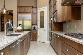 Photo #4: 6285833 Listing