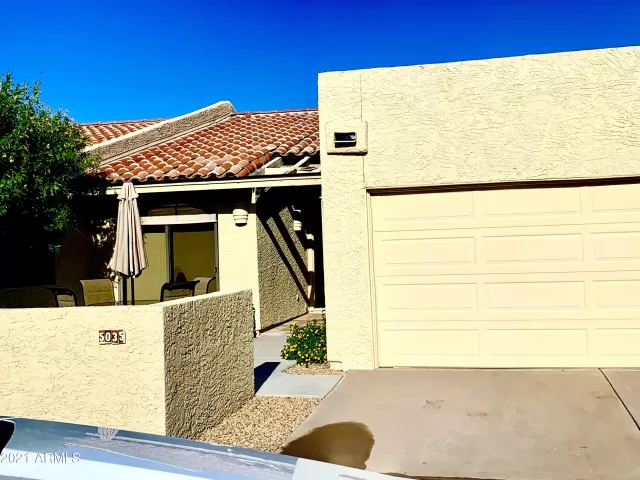 MLS: 6285901 Condo For Sale