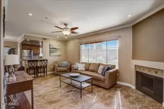 Photo #4: 6286247 Listing