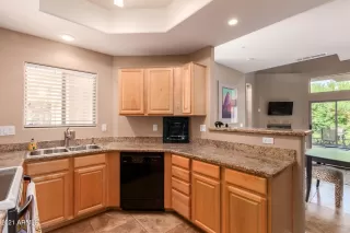 Photo #6: 6286276 Listing