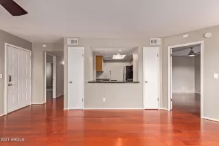 Photo #3: 6286925 Listing 