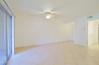 Photo #5: 6287032 Listing 