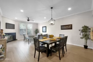 Photo #5: 6287299 Listing