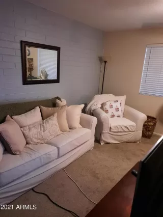 Photo #4: 6287464 Listing