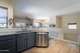 Photo #5: 6287723 Listing