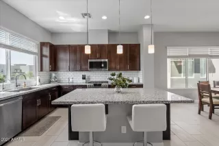 Photo #2: 6287848 Listing 