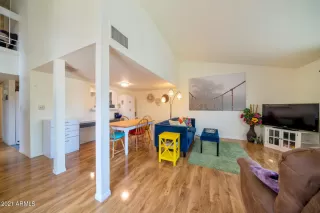 Photo #4: 6287885 Listing