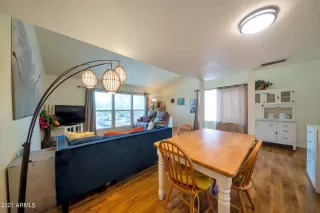 Photo #6: 6287885 Listing