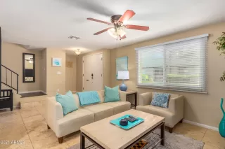 Photo #5: 6287908 Listing 