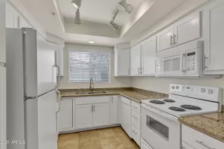 Photo #2: 6288039 Listing 