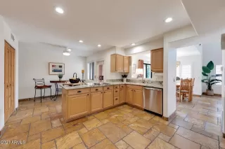 Photo #3: 6288661 Listing