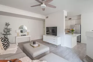 Photo #4: 6288805 Listing