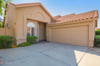 Photo #2: 6289132 Listing