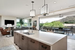 Photo #3: 6289208 Listing