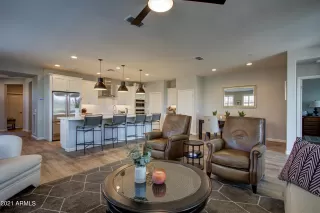 Photo #5: 6289407 Listing