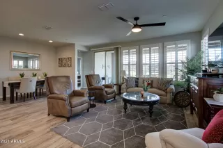 Photo #6: 6289407 Listing